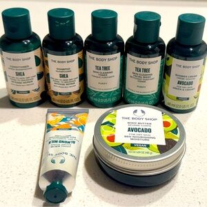 NWT The body shop travel size gift set